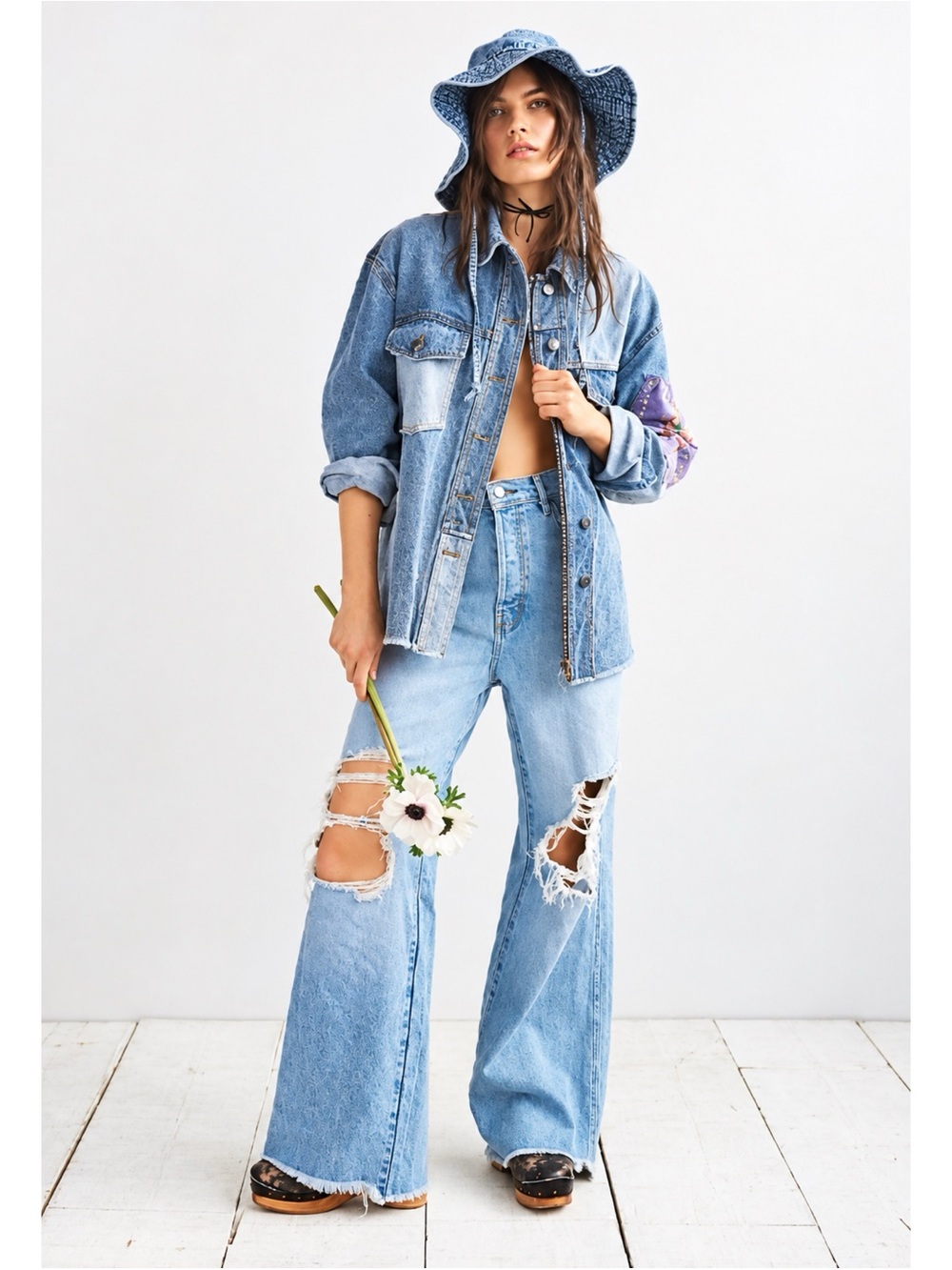 Free People We The Free Ollie Extreme Wide Leg Jeans Light Wash Sz 27